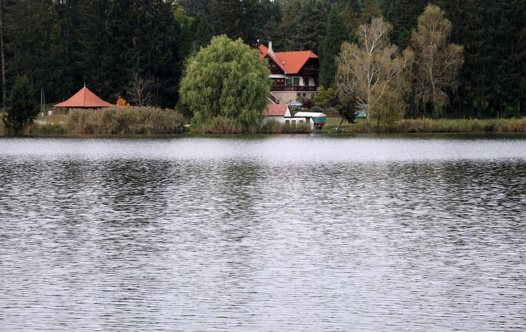 Ágneslaki Ökoturisztikai Centrum és Vadászház Nagykanizsa Exterior foto